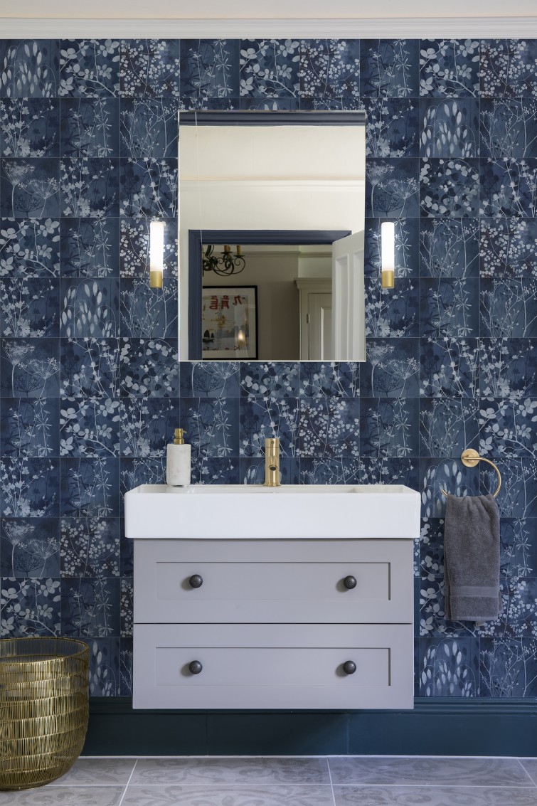 Wild Botanicals porcelain tile in Blue